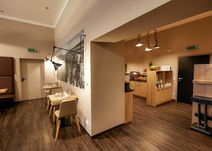 Manhattan Hotel