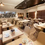 Hotel Manhattan 4*