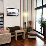 Manhattan Hotel