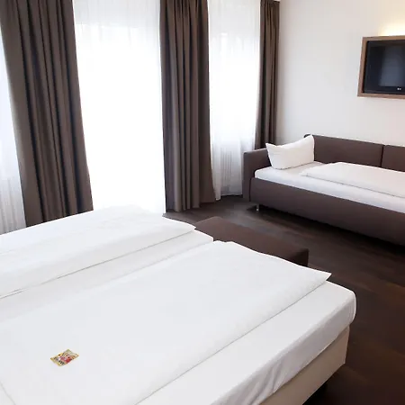 Manhattan Otel