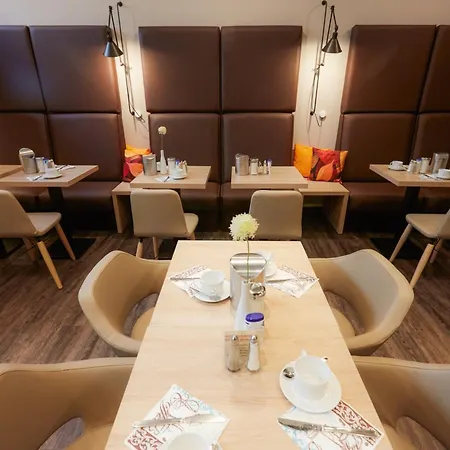 Otel Manhattan 4*
