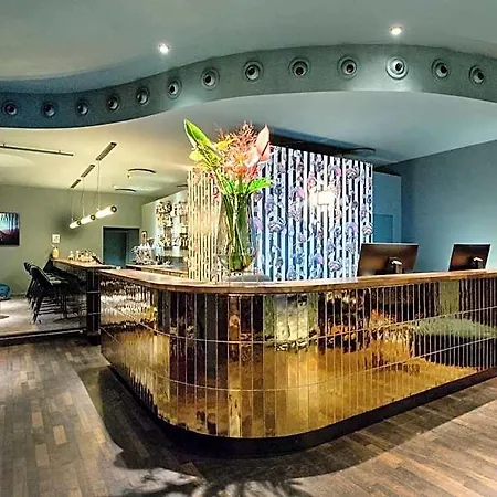 Manhattan Otel