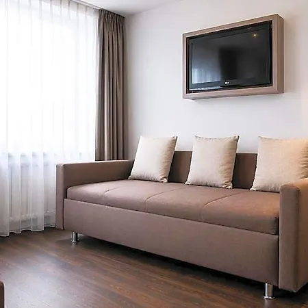 Manhattan Hotel