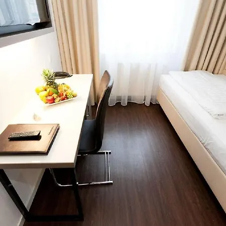Otel Manhattan Frankfurt am Main