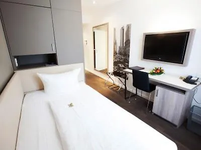 Manhattan Hotel Frankfurt nad Menem